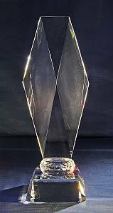 Награды из стекла оптом статуэтка года  со светодиодной подсветкой